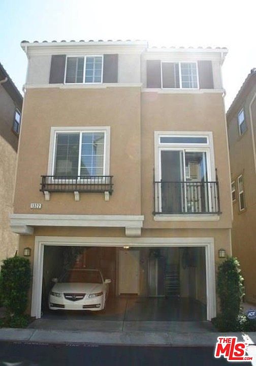 1st image of 1322 Songbird Way