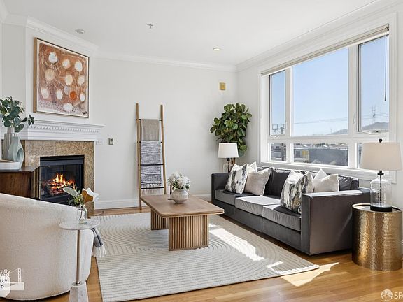 2nd image of 6324 California St APT 3