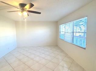 2009 Cornwall #2009-A, Boca Raton, FL 33434