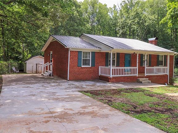 3rd image of 4314 Forestwood Dr