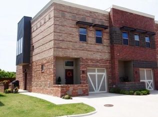 537 S Fretz Ave, Edmond, OK 73003
