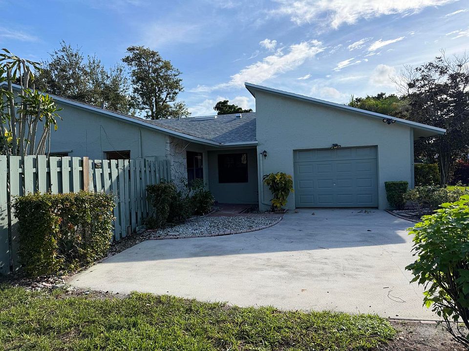 2nd image of 866 NW 25TH Avenue