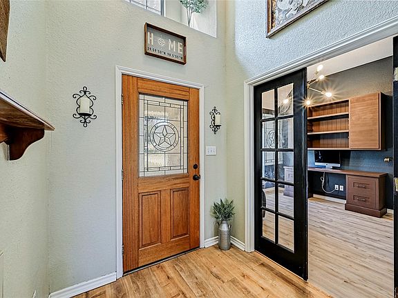 4th image of 12 Deer Ridge Rd