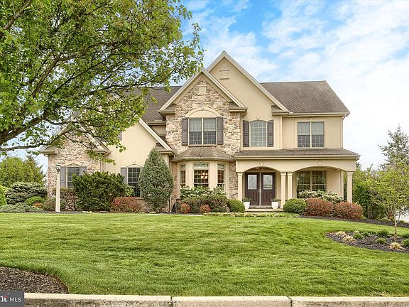 2nd image of 6445 McCormick Ln