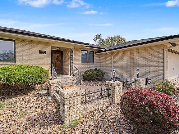 4th image of 1735 Hillcrest Ln