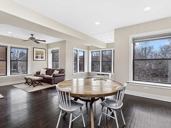 5th image of 1234 W Bryn Mawr Ave Unit 2