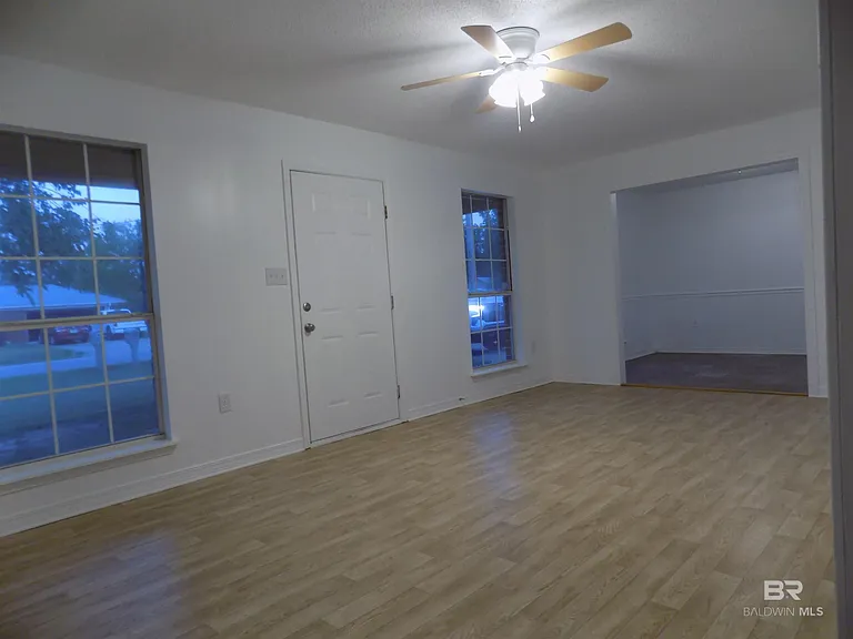 23266 Wilson Dr — Photo 17