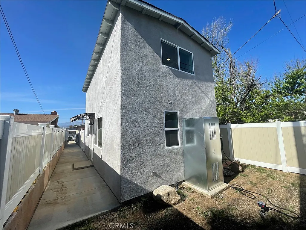 1 bed, 499 sqft, $1,875 — Photo 1