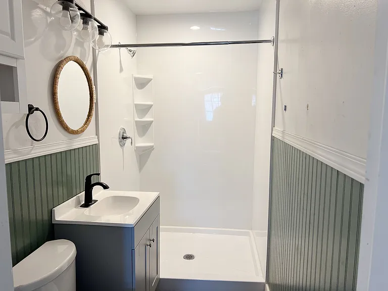 579 E Gentile St S — Photo 5