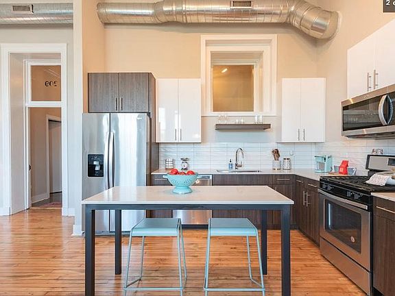 2nd image of 4625 N Kenmore Ave APT 3