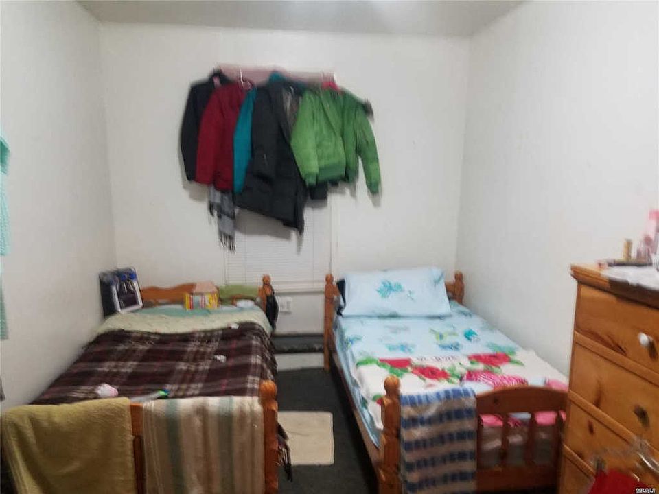 2nd image of 16419 108th Ave