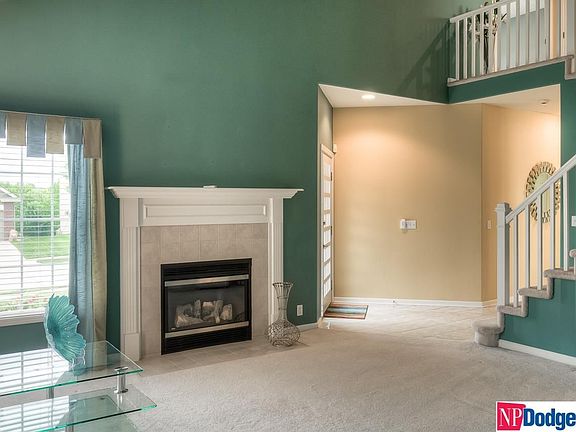 5th image of 16281 Manderson St
