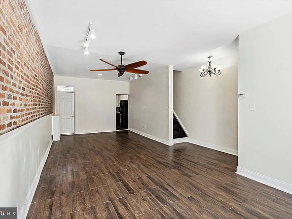 4th image of 3959 Terrace St