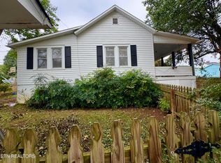 304 Pineview Rd, Knoxville, TN 37918