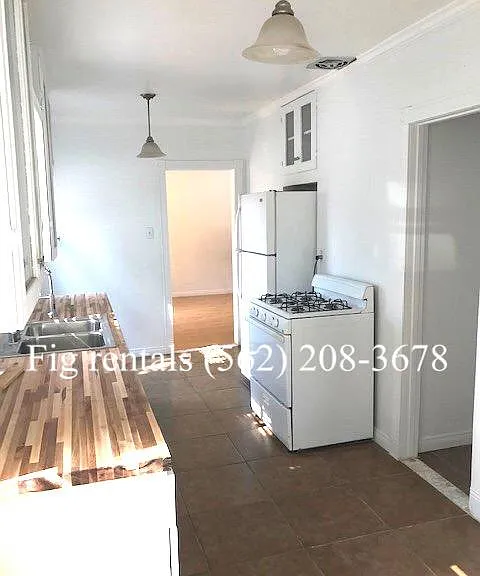 636 N Termino Ave — Photo 5