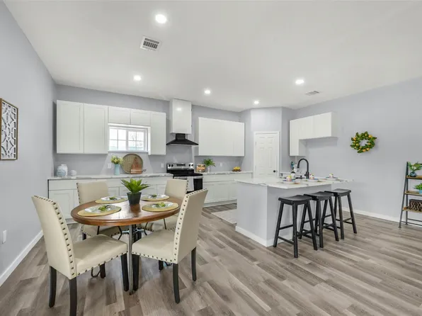 262 County Road 3552, Cleveland, TX 77327