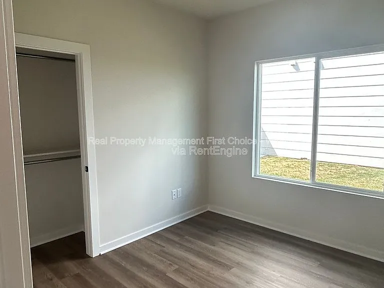 138 N Gowen St — Photo 23