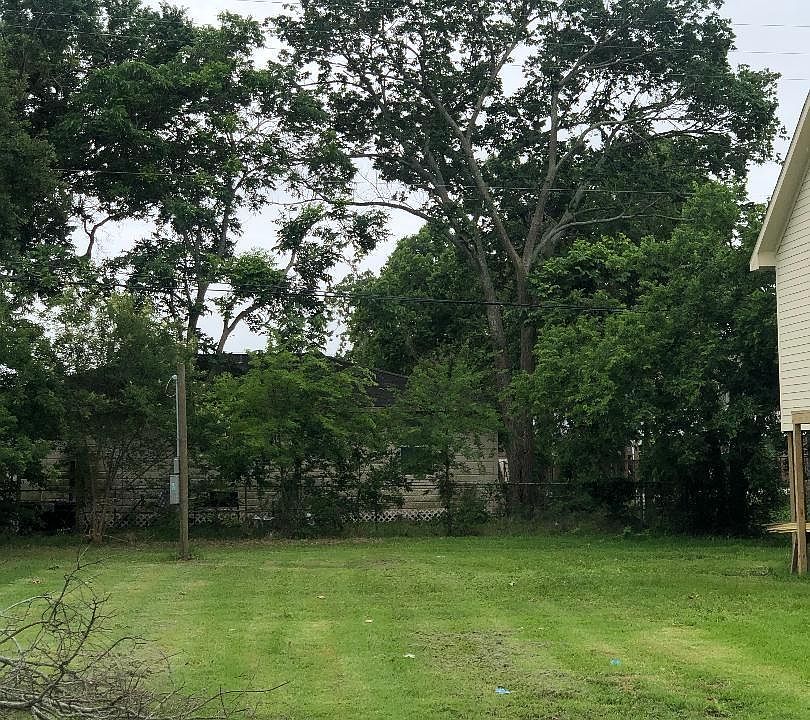 2nd image of 239 Dwire Dr