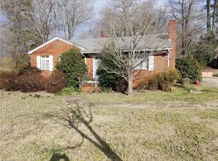 1404 Rolling Rd, Asheboro, NC 27205