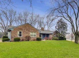 7 Stone Haven Dr, Hawthorn Woods, IL 60047