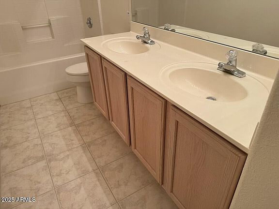 5th image of 17705 N LARKSPUR Lane