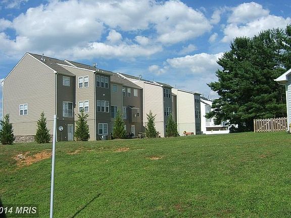 5th image of 10303 Lantern Ln
