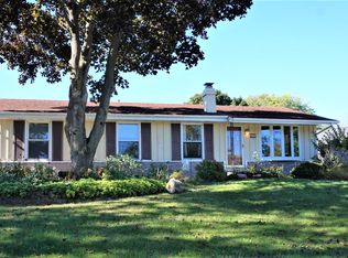 233 E Beutel Rd, Port Washington, WI 53074