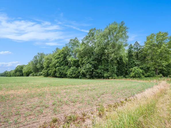 Sassafras Trl, Hickory Corners, MI 49060