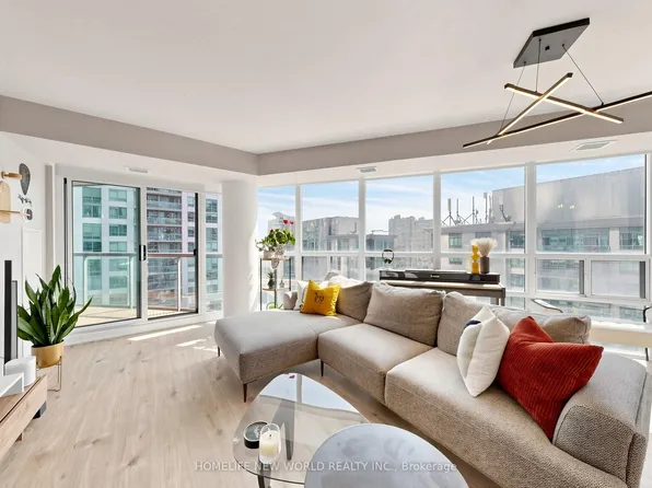 30 Grand Trunk Cres #1911, Toronto, ON M5J 3A4
