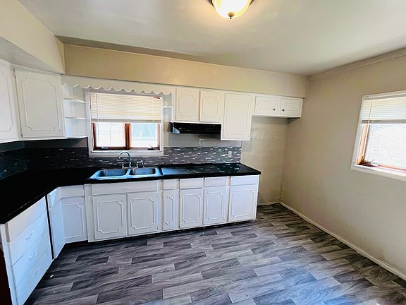 2nd image of 252 Dearborn Ave #1