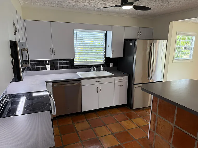 3126 W Harbor View Ave — Photo 5