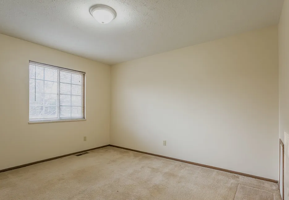 Brookpoint Apts-985 - B — Photo 4