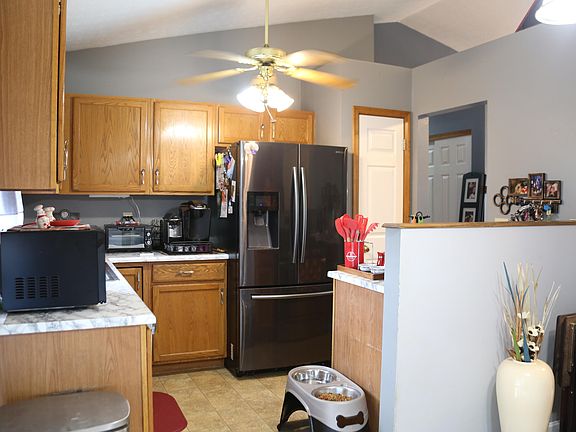4th image of 6 S Brushwood Ct