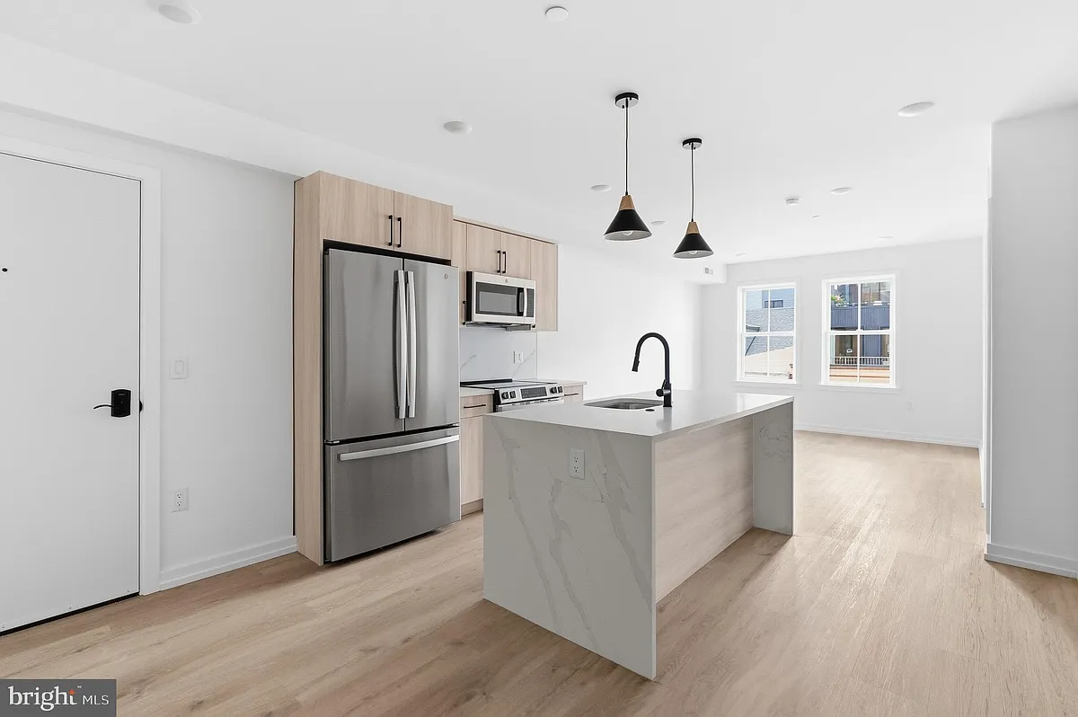 Building Photo - 208 Vine St #3A