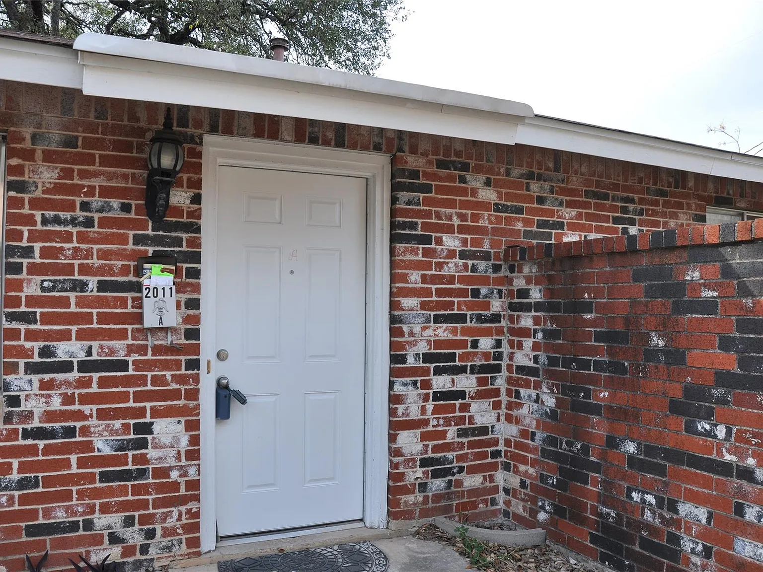 2 bed, 1.0 bath, 948 sqft, $1,550 — Photo 3