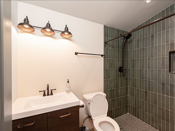 4th image of 5952 Mariposa Ave #B