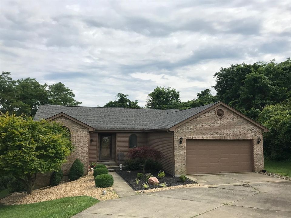 1st image of 383 Hidden Valley Dr