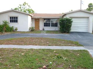 119 S Chillingworth Dr, West Palm Beach, FL 33409