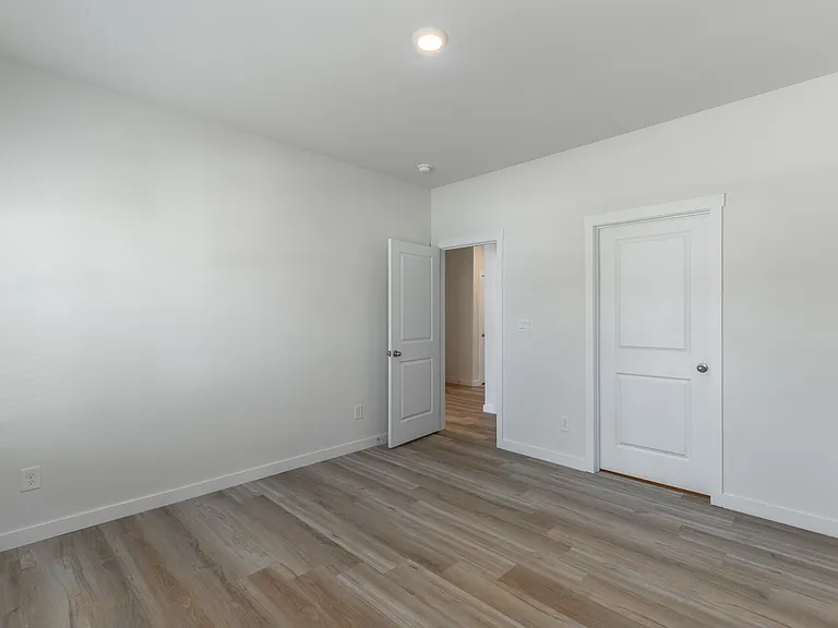 8465 Mulberry Way — Photo 3