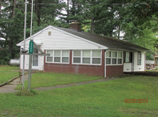 3380 Mary Ann Dr, Hillsdale, MI 49242