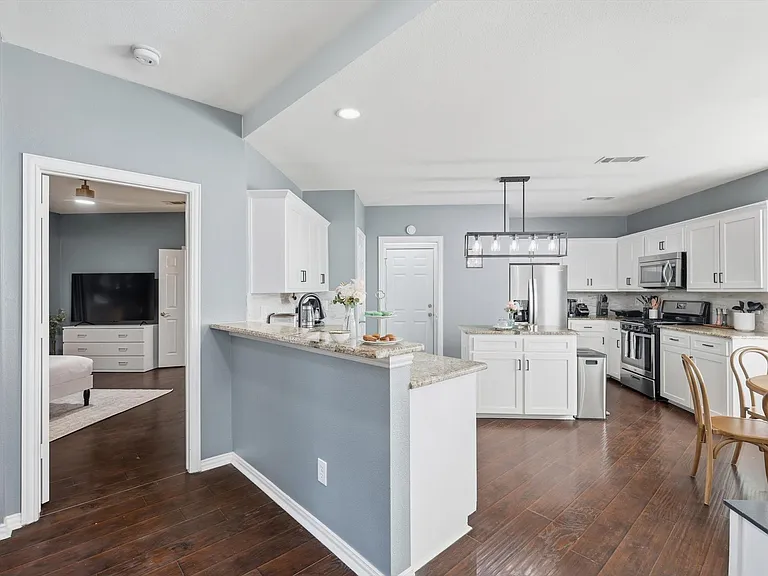 537 Purdue Dr — Photo 14