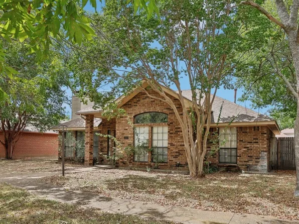 819 Rawlins Dr, Lancaster, TX 75146