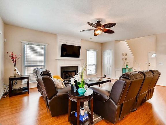 5th image of 424 Bottesford Dr NW