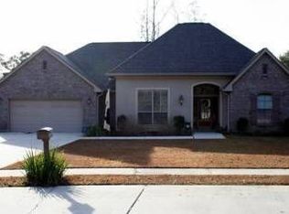 300 Nelsons Landing Dr, Pearl River, LA 70452