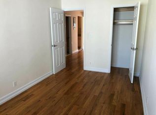 25-62 43rd St #3, Astoria, NY 11103