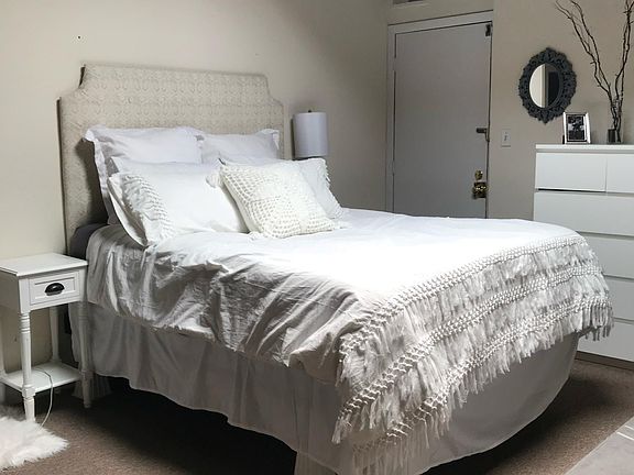 5th image of 2233 N Lincoln Ave APT 2