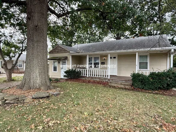 408 SW Jefferson St, Lees Summit, MO 64063