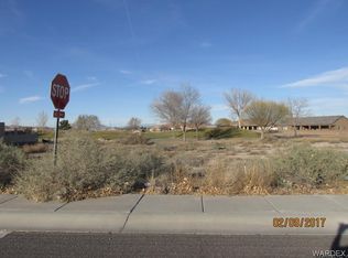 894 Country Club Dr, Kingman, AZ 86401
