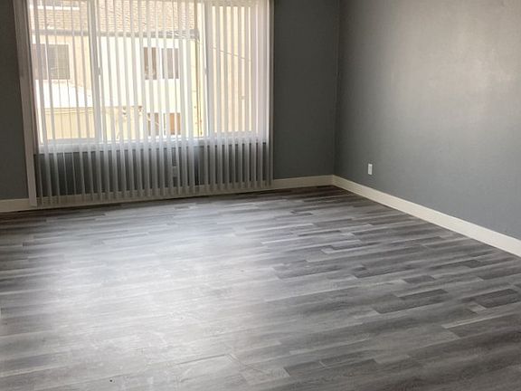 4th image of 1117 12th St #11