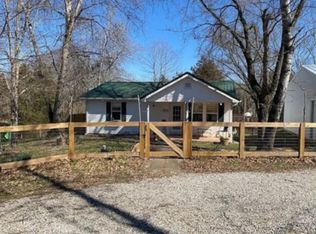 1929 Old County House Rd, White Bluff, TN 37187